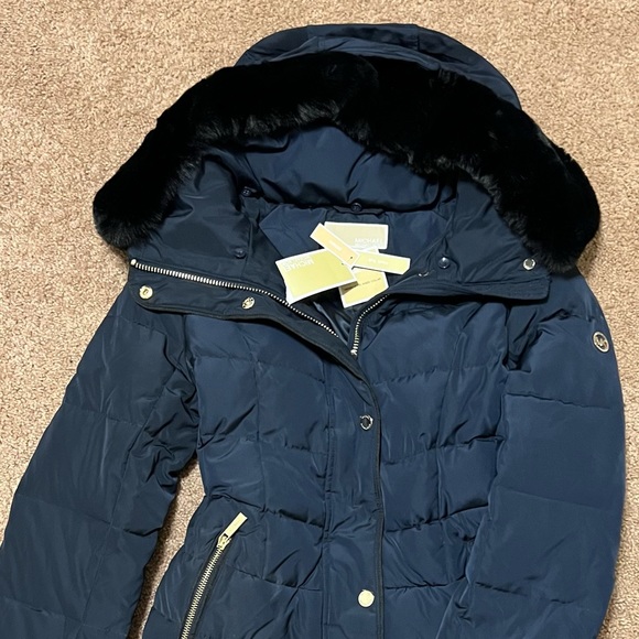 Michael Kors Faux-Fur-Collar Down Puffer Coat Small Navy - Picture 5 of 5